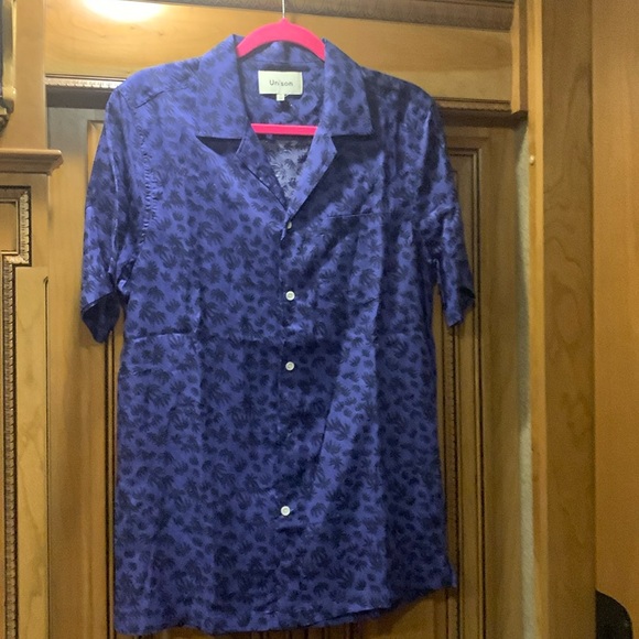 NWOT CREATE UNISON Printed Short Sleeve Camp Shirt Size Small - Picture 1 of 6